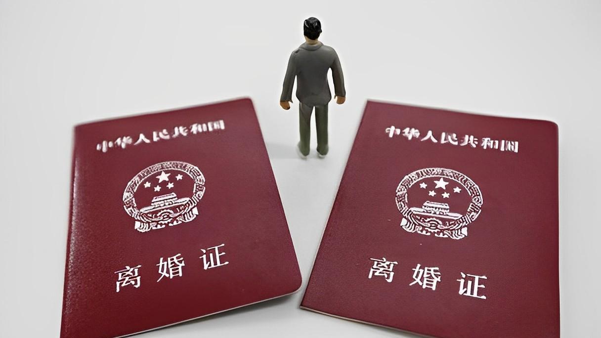 2016年，湖南一男子抛妻弃女另觅新欢，得病后新欢卖房拿钱跑路