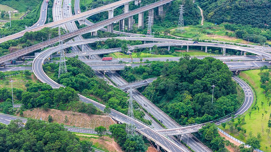 顺利贯通！深圳连接东莞、长94公里高速公路计划2028年全线通车！