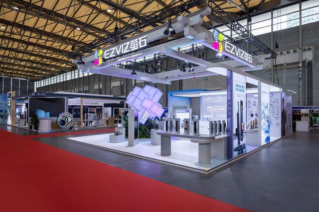 萤石亮相2025中国国际五金展：以AI技术领航智能锁行业，启明Y5000系列定义安全与智能新标杆