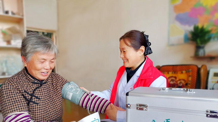 桓台县：家庭医生“零距离” 健康服务进家门