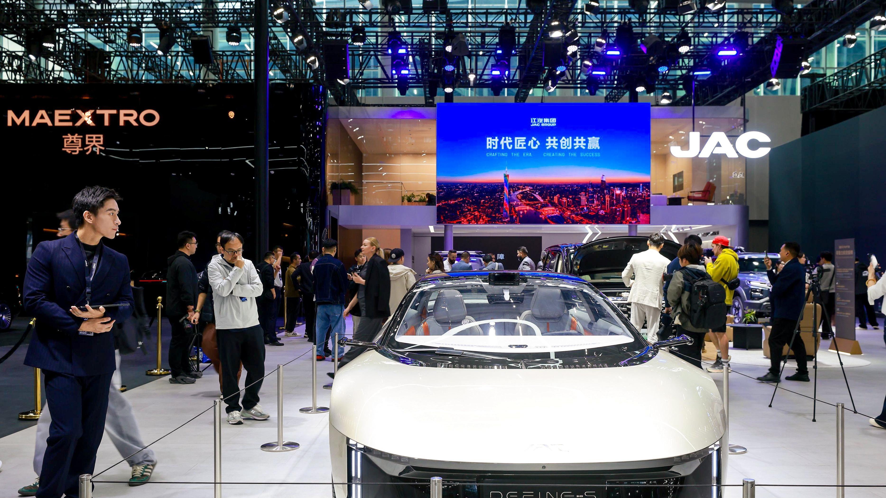 江淮汽车打出“三张牌”：豪牌、基牌、未来牌