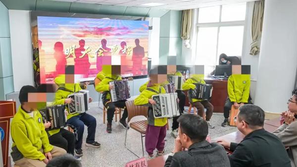 这样的感谢信你见过吗？