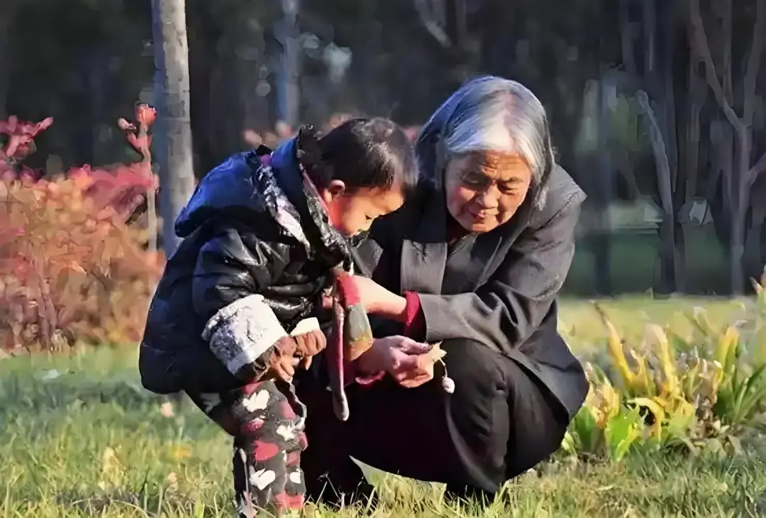 不帮忙带娃的老人，晚年真的更幸福？事实让人意外！