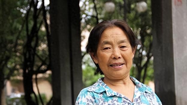 两性关系：女人最喜欢的几种强制行为，做完她会更喜欢你。