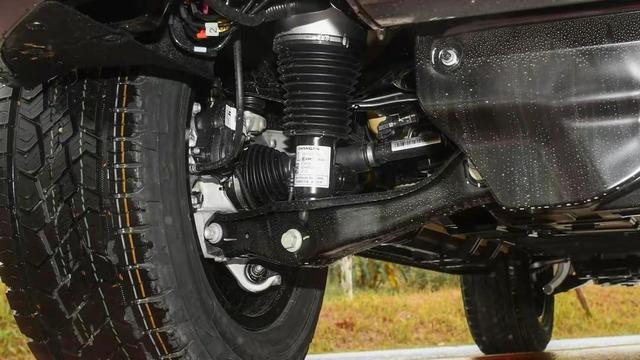 深蓝 G318，科技赋能，重塑穿越新体验，为热爱探索、追求自由而生