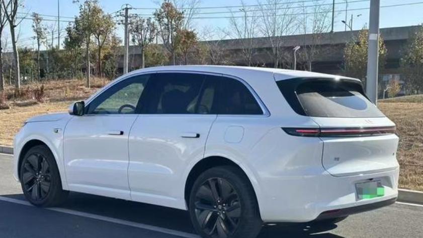 上牌2月800公里，22.5万买理想L6 Max版，比新车省5.48万