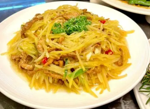 38岁女子晒离婚后的一人晚餐，在朋友圈火了，网友：活明白了