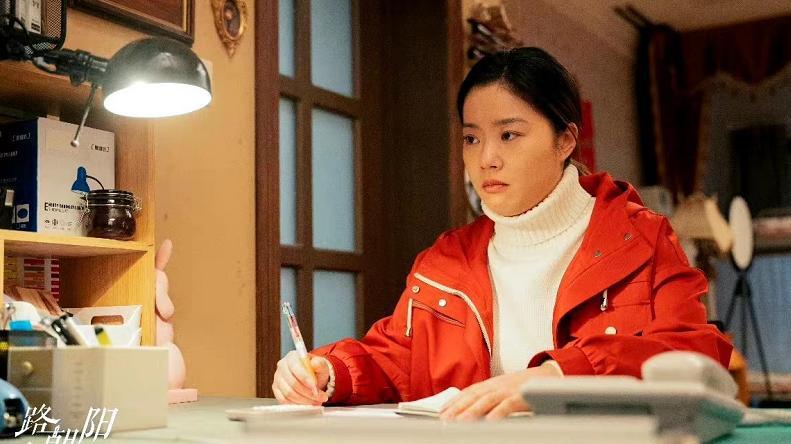 一路朝阳：田蓉为啥“疯狂买房”？剧中的3个伏笔，早已给出暗示