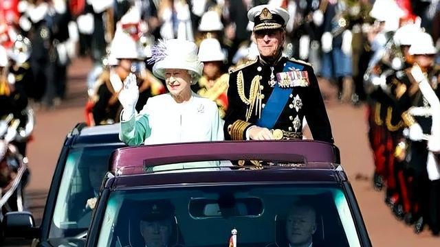 捷！豹路虎：英伦玫瑰的韧性与“神行者”的东方复兴