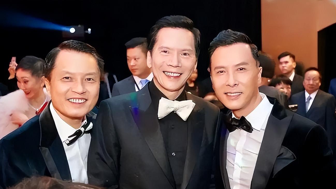 5位娱乐圈最不能得罪的人，第一居然不是向华强，而是一个年轻人！