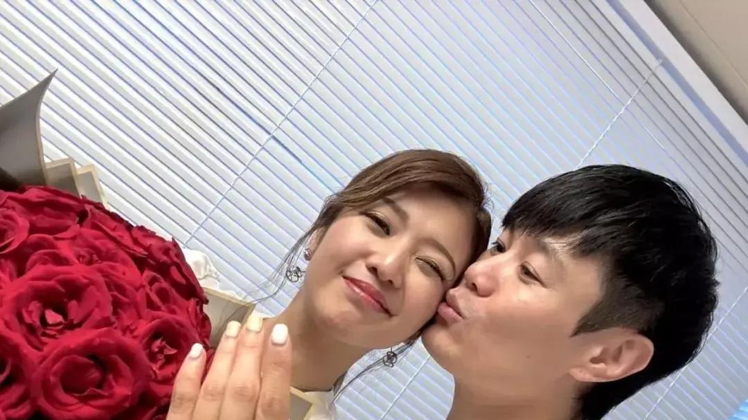 《爱回家》邱芷微与男友结婚, 两人携手走过人生低谷更懂珍惜对方