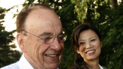 女人的智慧与坚韧：邓文迪用行动书写的传奇人生