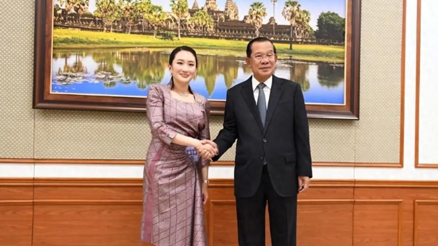 泰国政坛：佩通坦逆袭，洪森出局