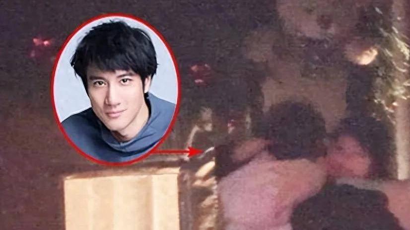 刘亦菲王力宏深夜吃火锅，分别时深深拥抱难舍难分，网友：有情况？