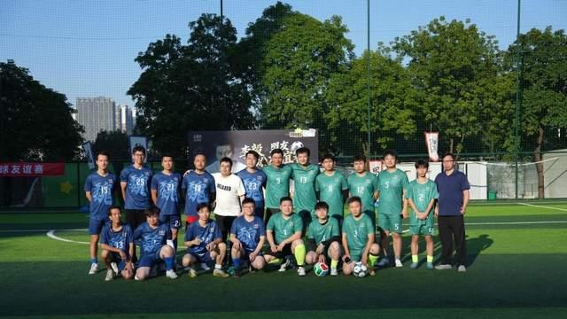 李毅大帝线下“爆金币”SLG不止打城抢地，还有火锅足球和648福利