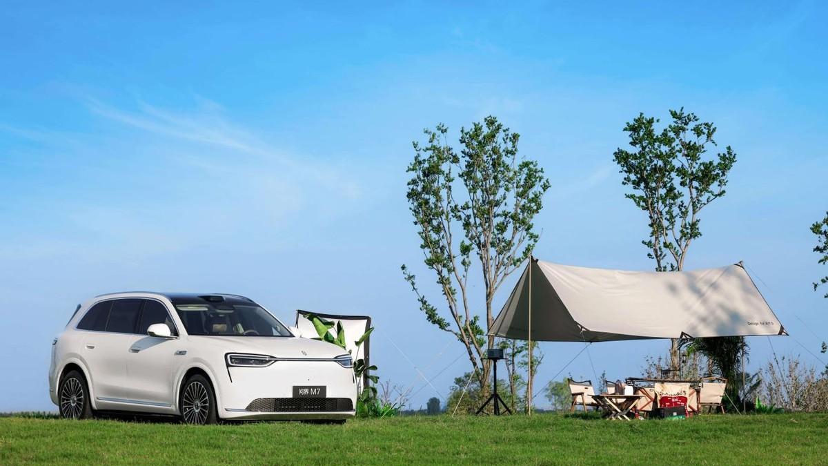 全新问界M7实测领先同级！舒适性能双在线，重新定义豪华SUV标杆