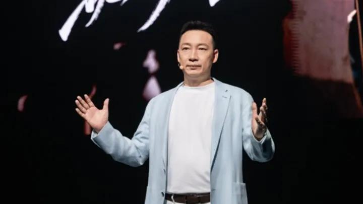 荣耀和它的新CEO：走出原生家庭 归来仍是王者