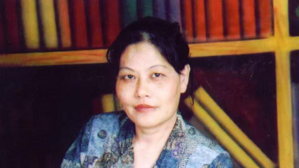 “月圆人寿”2025荣宝斋全国银龄书画展艺术家——陈斐丽