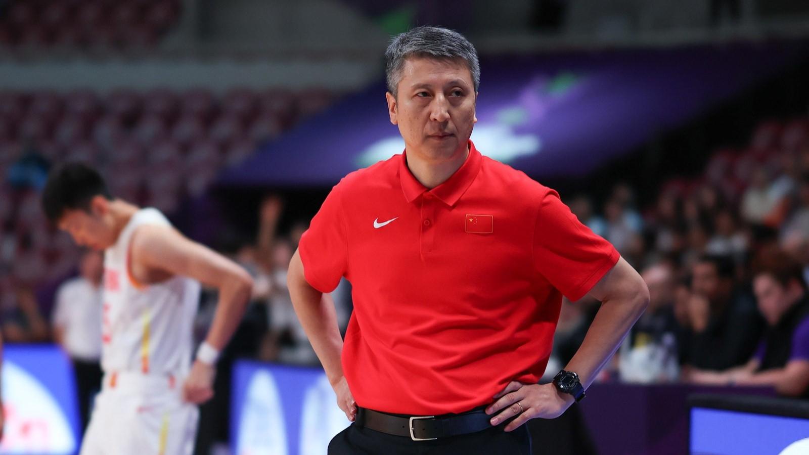 中国男篮12人大名单，赵睿还是不打，郭士强首发变阵