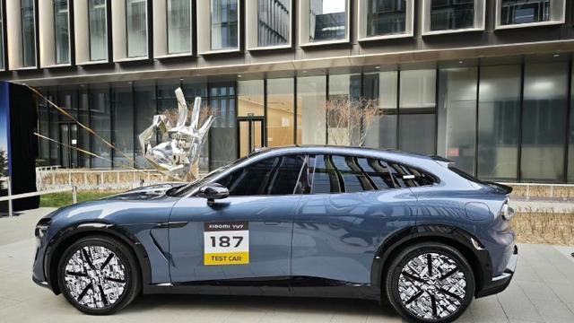 小米御7亮相粤港澳车展，技术发布在即，售价与配置全面解析