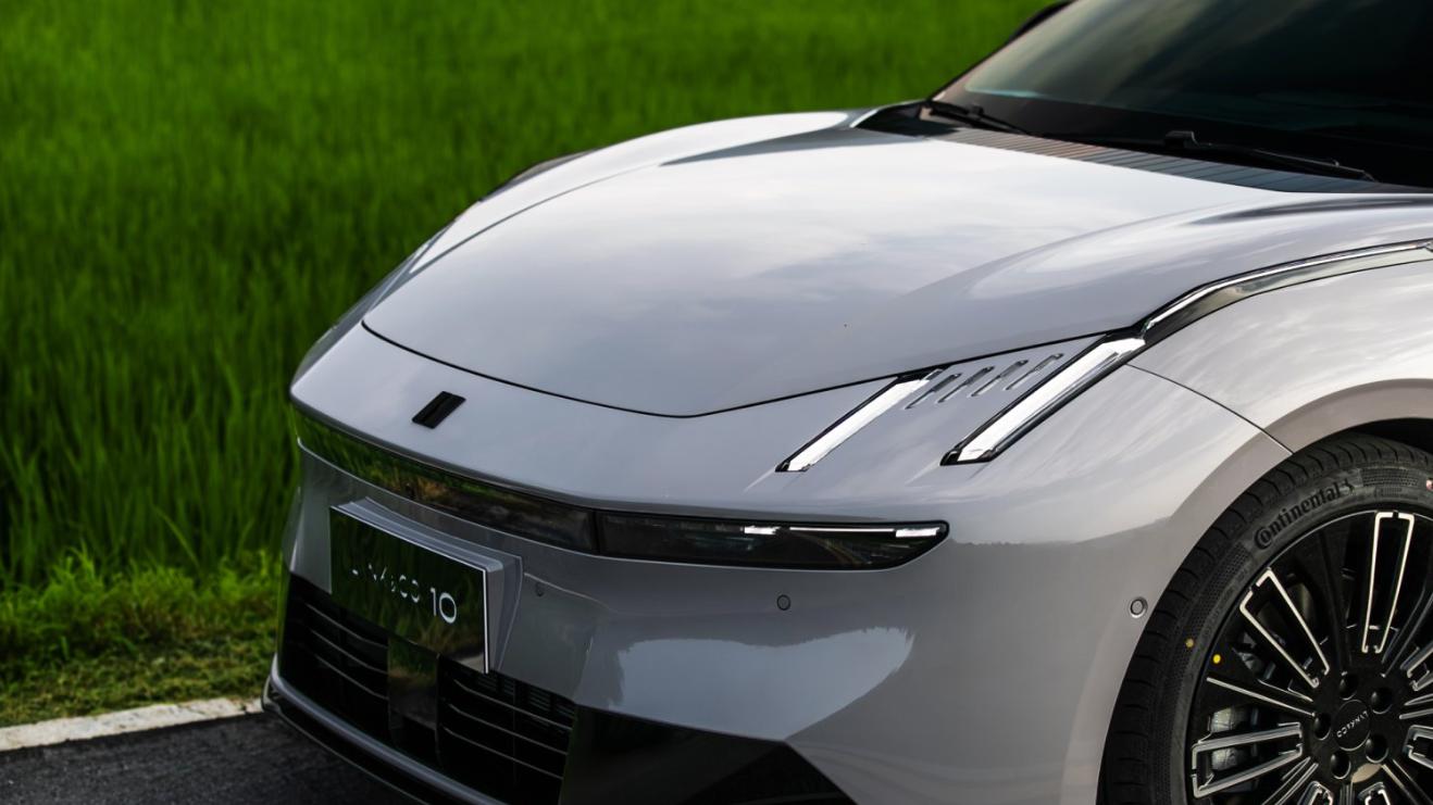 押中潘通2026年度色！领克10 EM-P天云米玩转混动美学密码