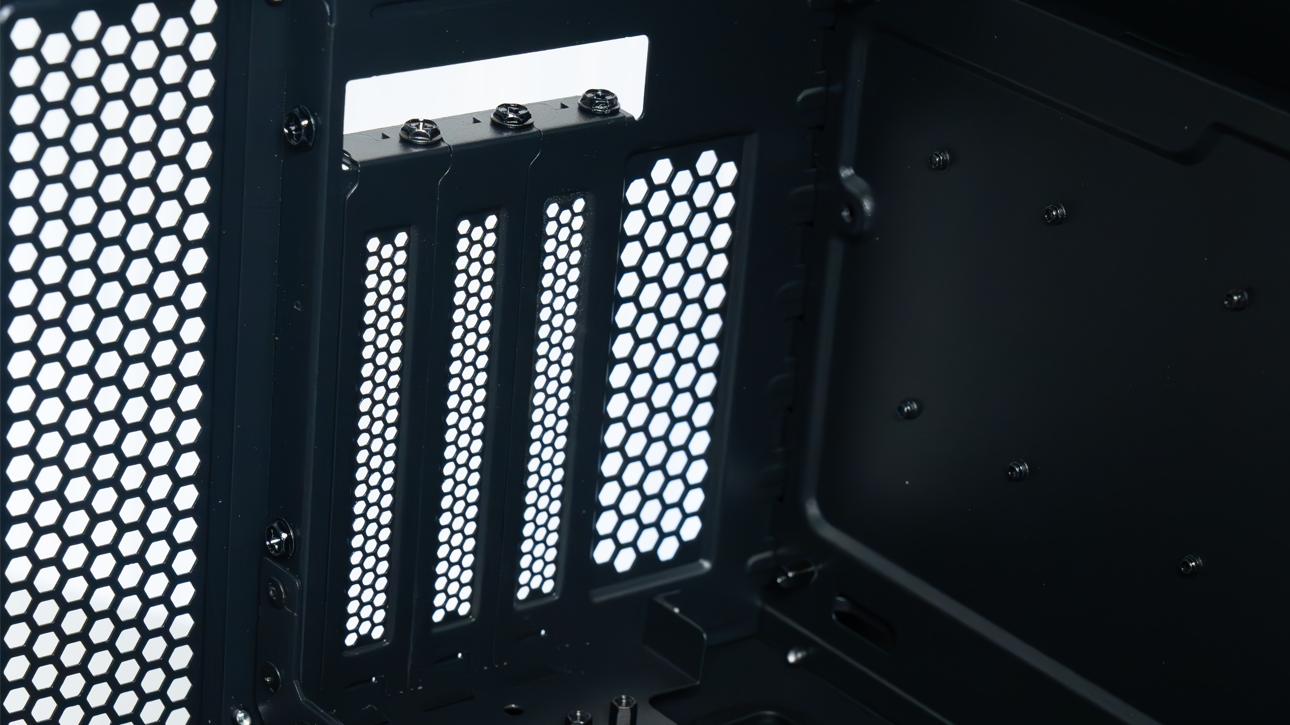 zalman Z10 DS机箱究竟有何魔力，能让DIY玩家疯狂打call？