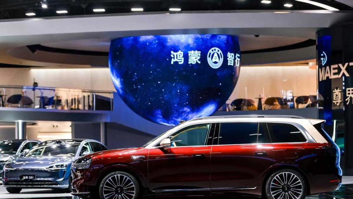 问界M9 2025款上海车展引关注！中国智造重新定义豪华车标准