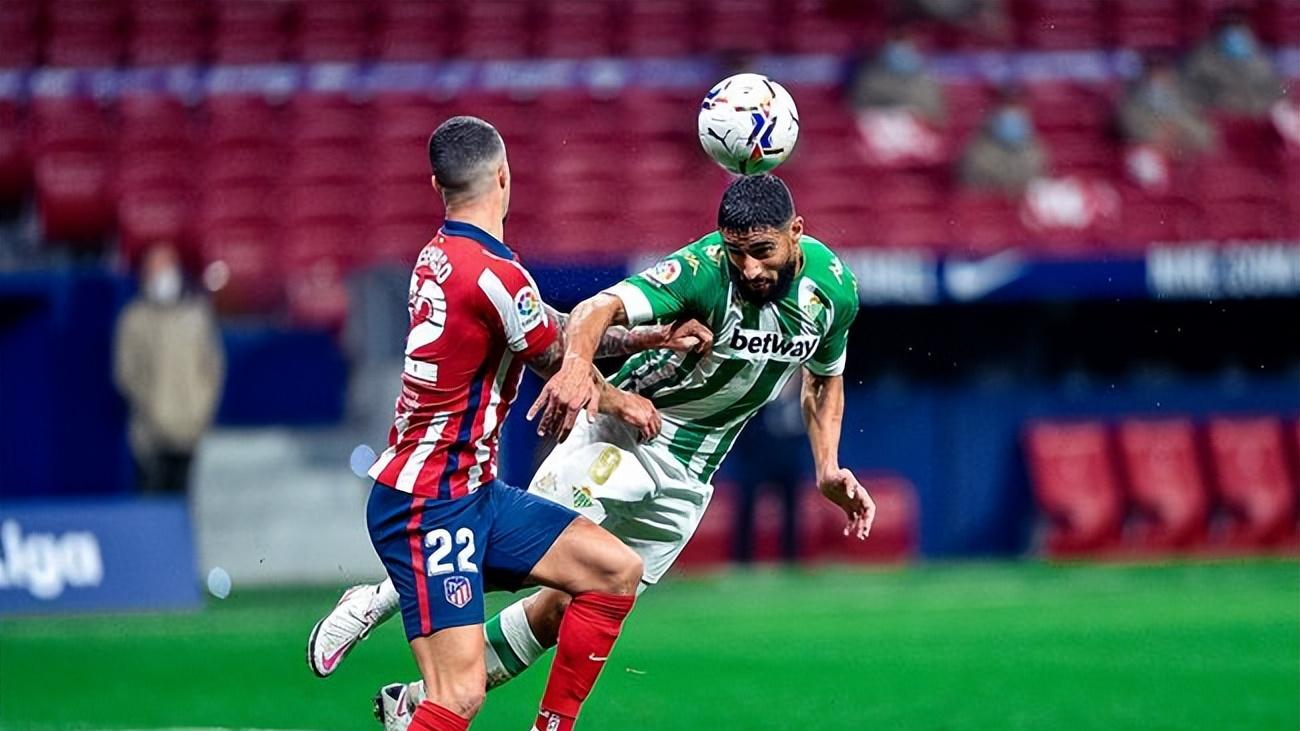 欧联杯对决：安东尼领衔贝蒂斯，亨克主场抗西迎考