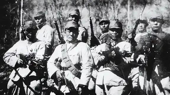 外无援兵粮草，内部叛徒不断，东北抗联孤军奋战14年究竟有多难？
