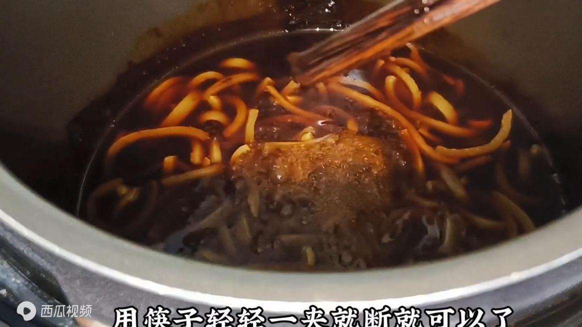 肉皮冻这样熬，干净Q弹入口即化