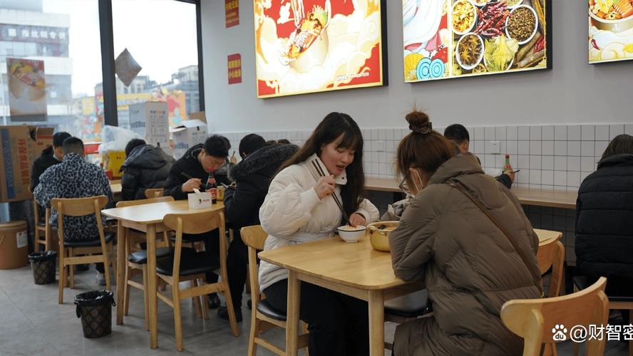 堂食鲜肉外卖冻肉，餐饮双标背后的生存之痛