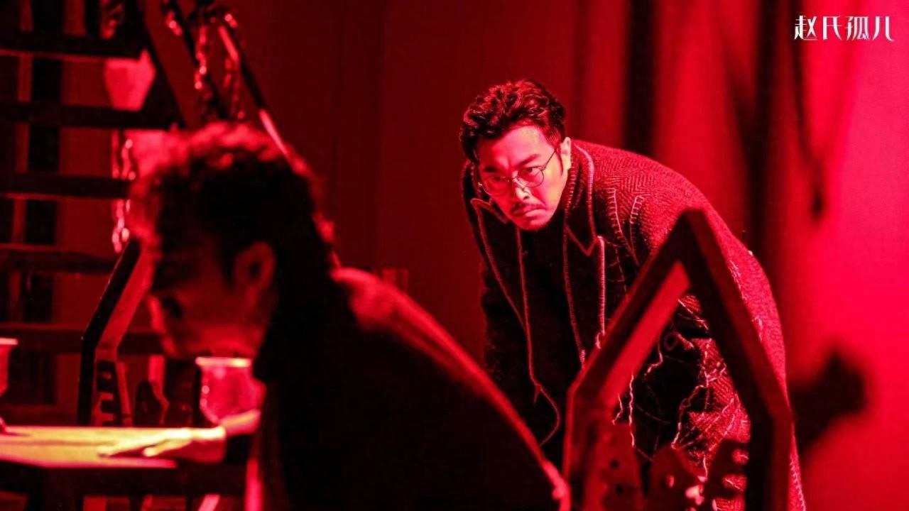 “反转”复仇主题，人艺小剧场佳作《赵氏孤儿》三轮上演