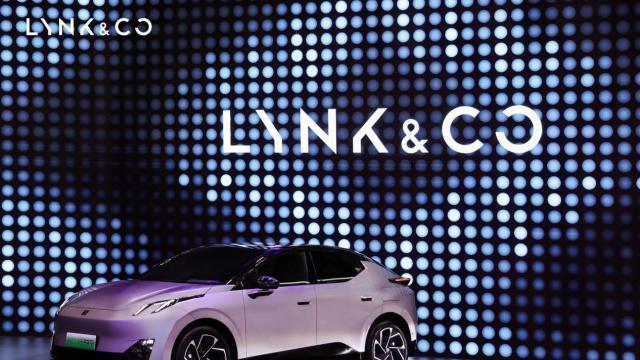 广州车展领克全华班与高性能民用车齐亮相，展现品牌双线布局