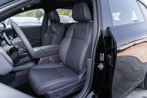 "电动小钢炮"来袭！9.28万起，无框车门+激光雷达，零跑Lafa5真香