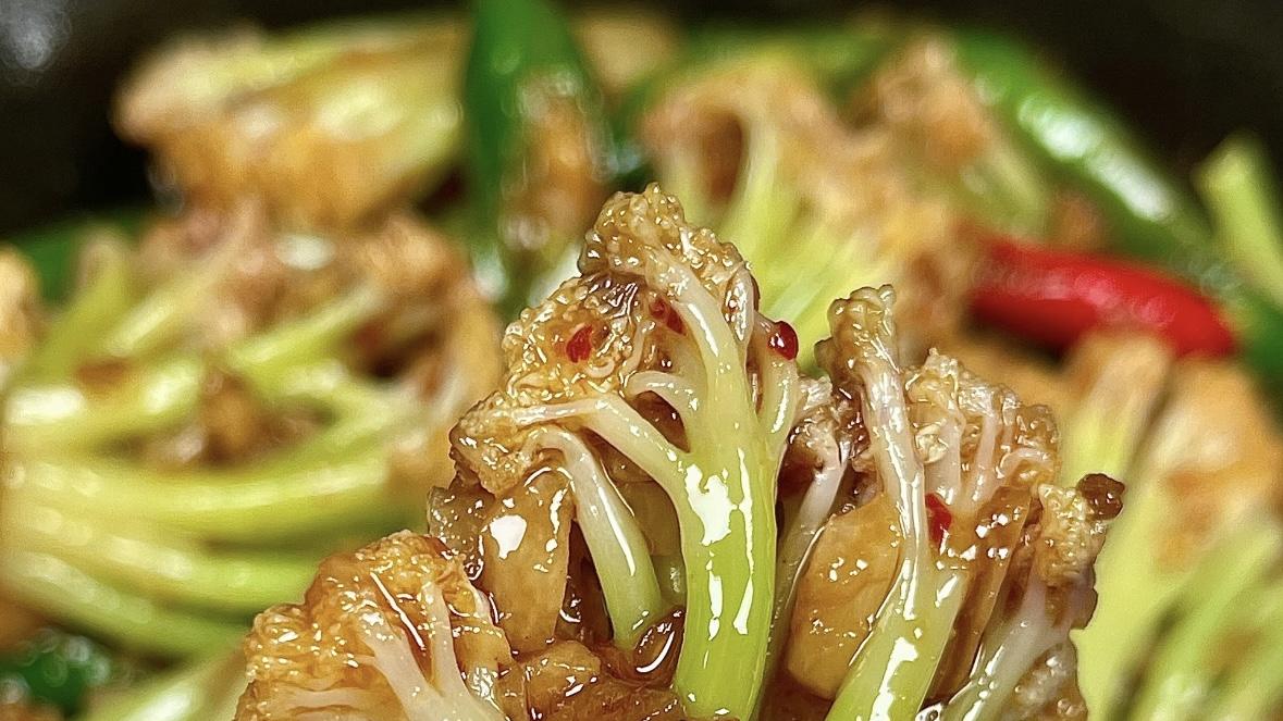 好吃到破防！你们一定要试试！我妈做了香辣花菜，真的太好吃了！