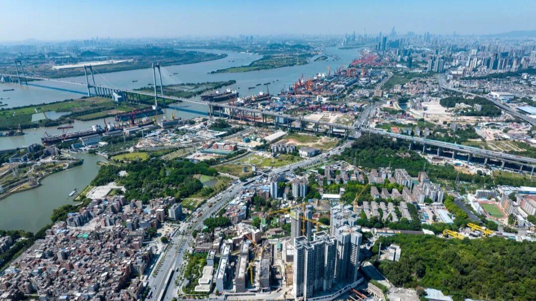 疯了！280万买四房，老黄埔又炸场了