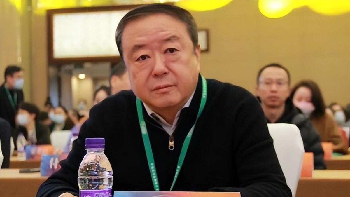 大导演尤小刚的三段婚姻，情感纠葛不断，他的人生结局到底如何