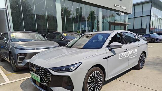 风云A8L：混动新王炸，重新定义中级轿车的“天花板”