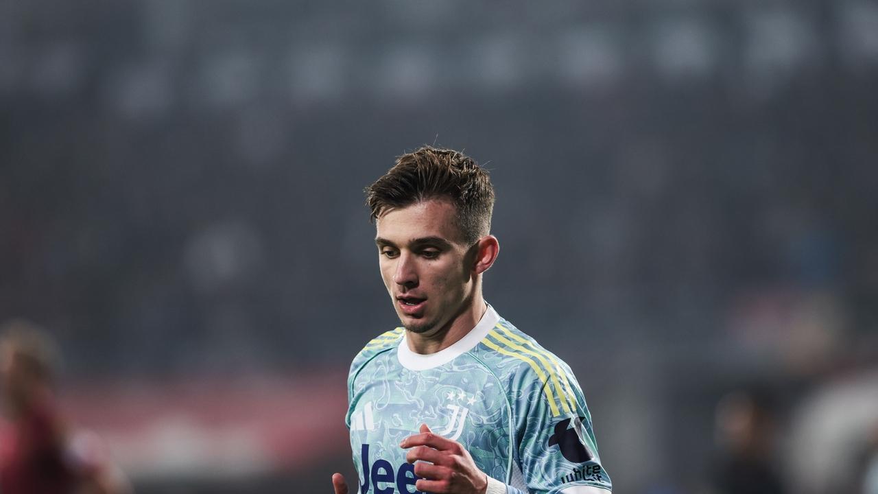 斯帕莱蒂首场见功力，库普改打左中卫，奥彭达变影锋，及时换上孔塞桑保持爆点，尤文图斯有望复兴