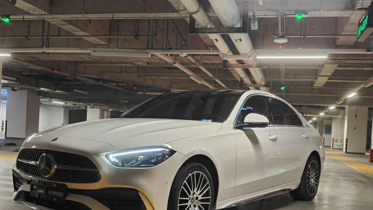 2022款奔驰C260L：预算20万出头，体验豪华品牌运动轿车的魅力