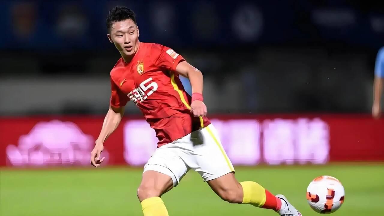 海港瞄准蓉城后卫李扬，真要走“恒大二队”路线？