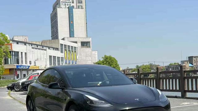 5.9万公里，2021款特斯拉Model3，纯电轿跑体验，性能依旧在线