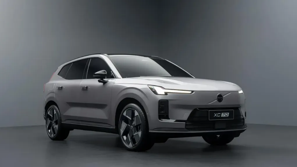 全新SMA构架首车，沃尔沃XC70亮相