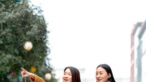 朱元璋问少女：啥东西最大？少女回了4个字，便成了朱元璋的儿媳
