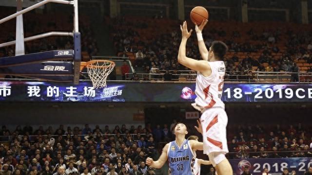 辽宁惨败广东，CBA联赛格局一夜变天！