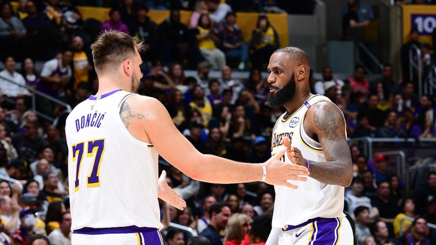 NBA西部乱战：太阳逆袭创造奇迹，湖人爆冷输球丢掉第三，季后赛席位争夺白热化