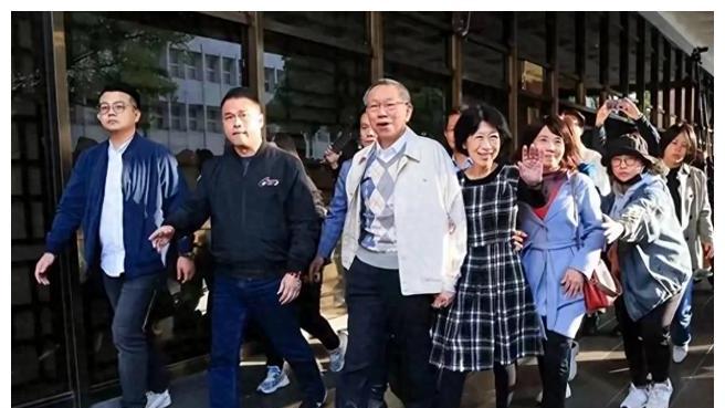 北检再抗告，绿营已备好后手，誓要再押柯文哲，黄智贤为绿站台？