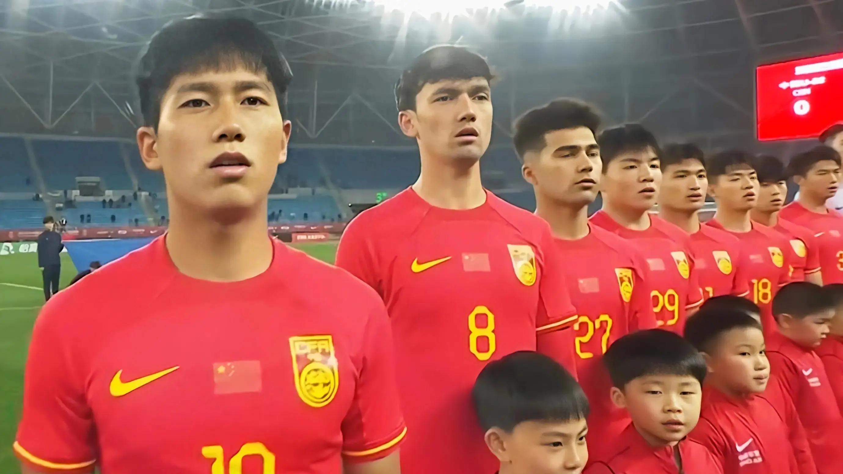 U22国足被吐槽场地不佳