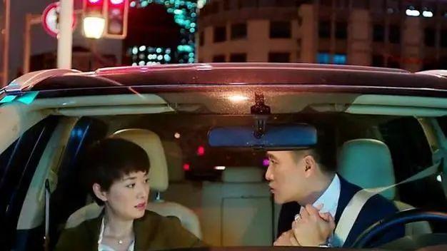 离异妈妈罗子君不知，段晓天为何第一次见面就替她掩盖简历