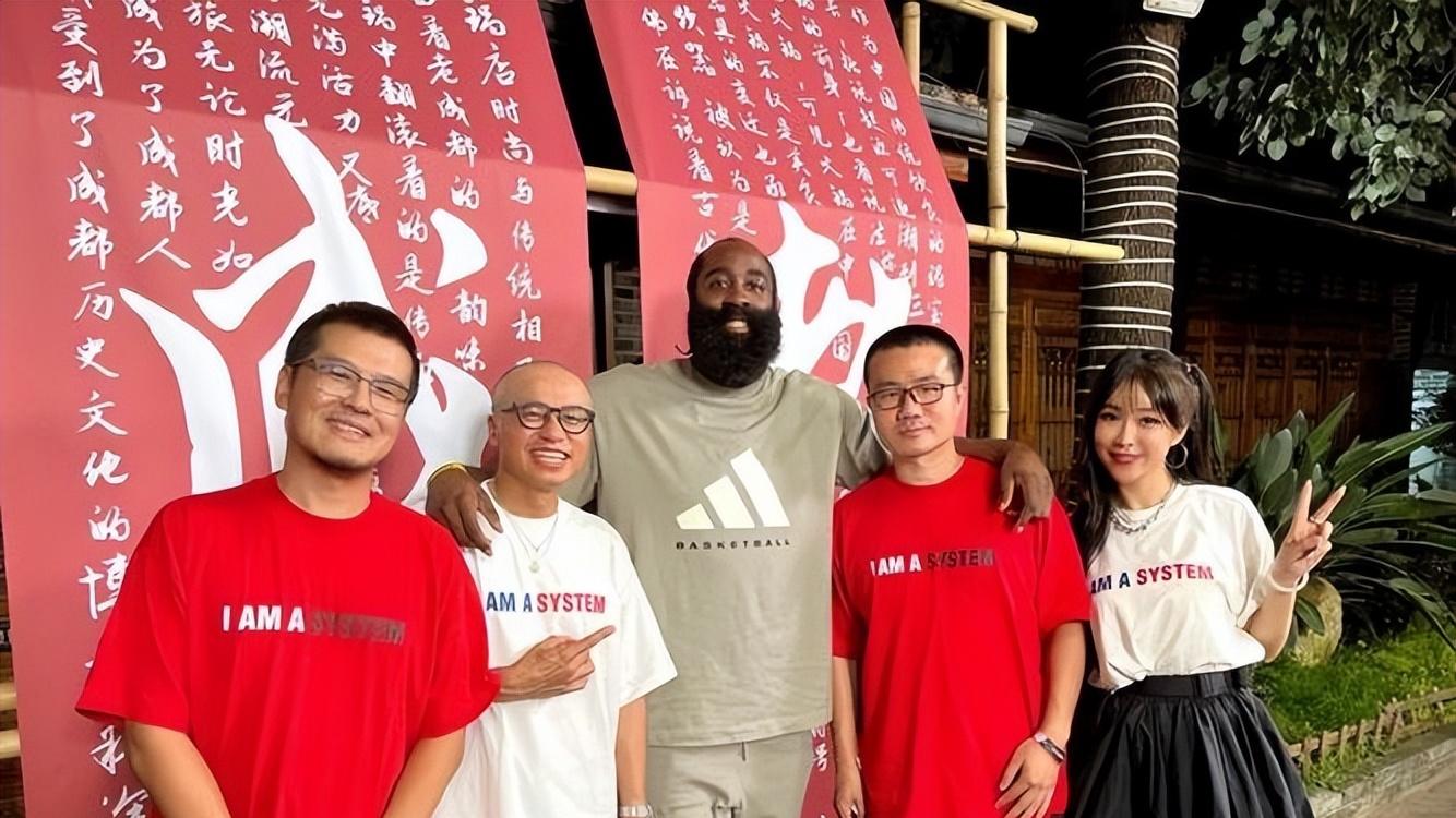小卡又放鸽子！再推迟复出，哈登都被骗到了，带伤回归发现他没来